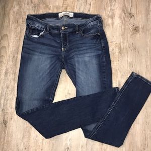 Hollister skinny jeans